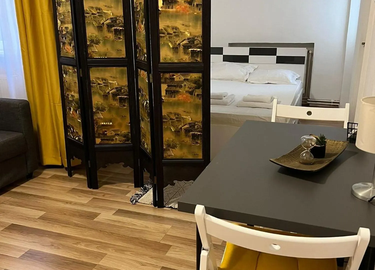 Studio Ultracentral Universitate Бухарест Апартаменты